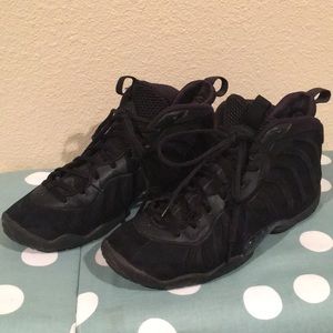 Matte black Nike Foamposite